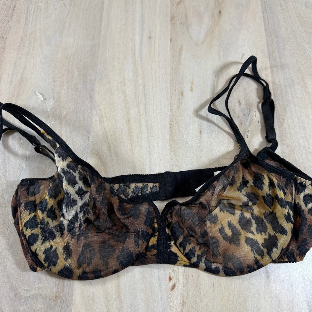 Vintage 90s Victoria's Secret Satin Unlined Full Coverage Bra 34D Leopard Y2K